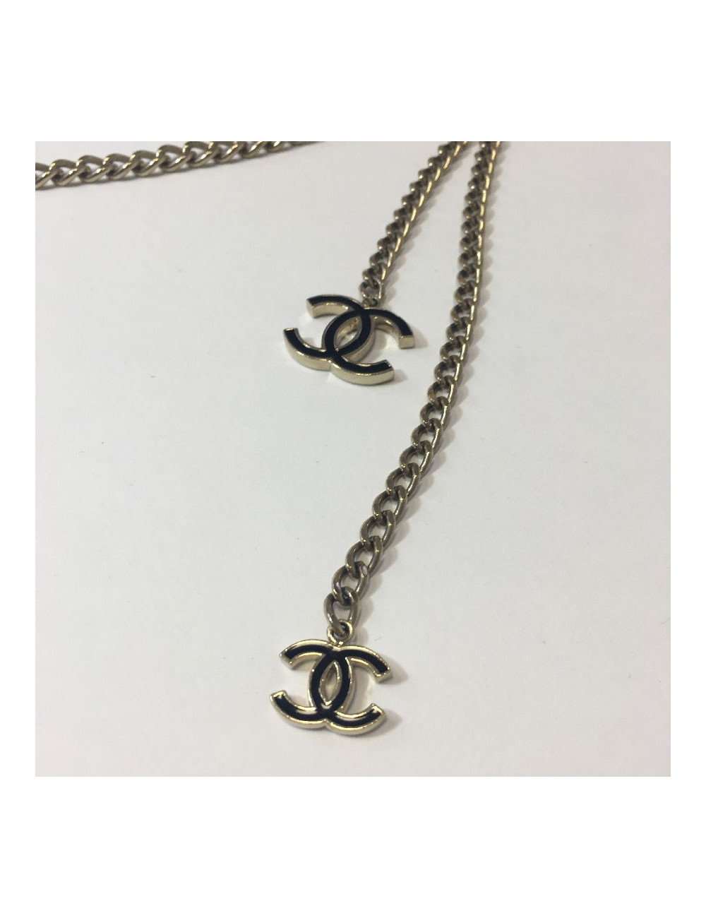 Ceinture CHANEL chaine argent et CC noir