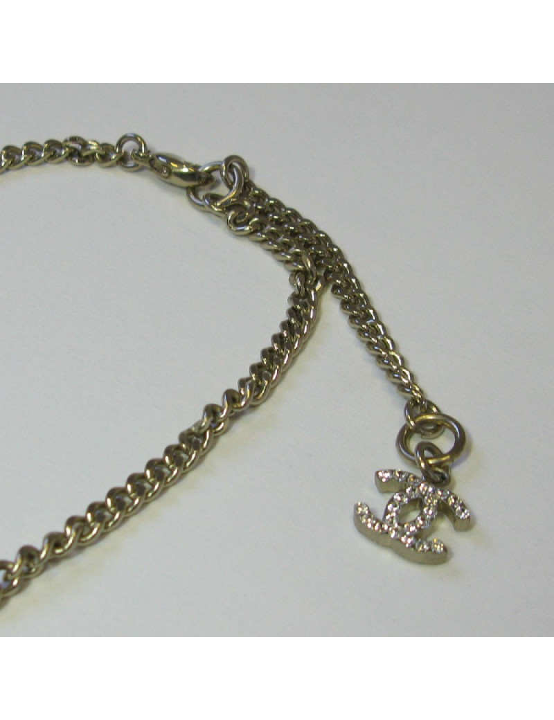 CHANEL necklace in gilded chain and white camellia pendant