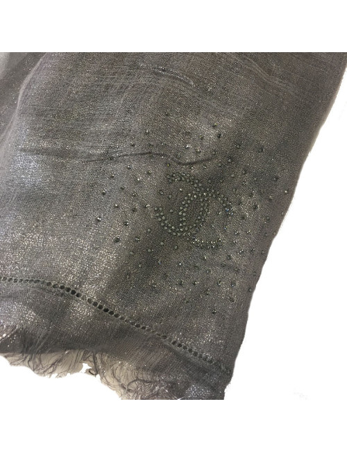 Châle CHANEL en modal et soie gris et fils argentés