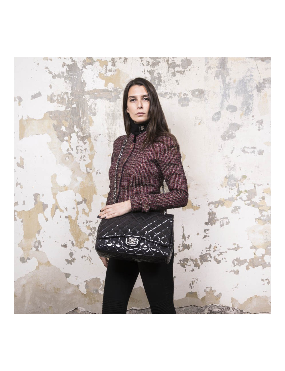 Sac Jumbo CHANEL cuir verni violet