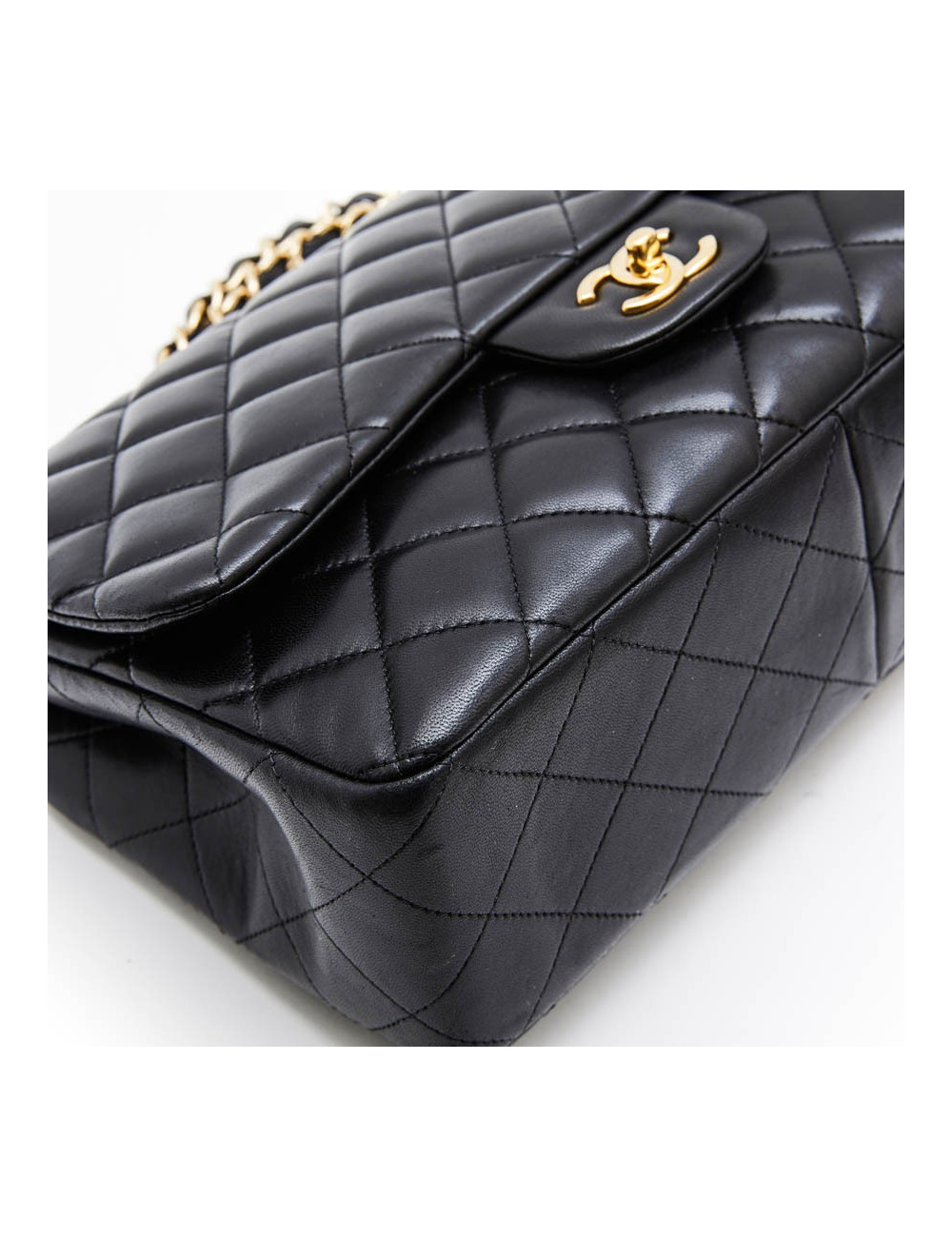 Sac Jumbo CHANEL cuir matelassé noir