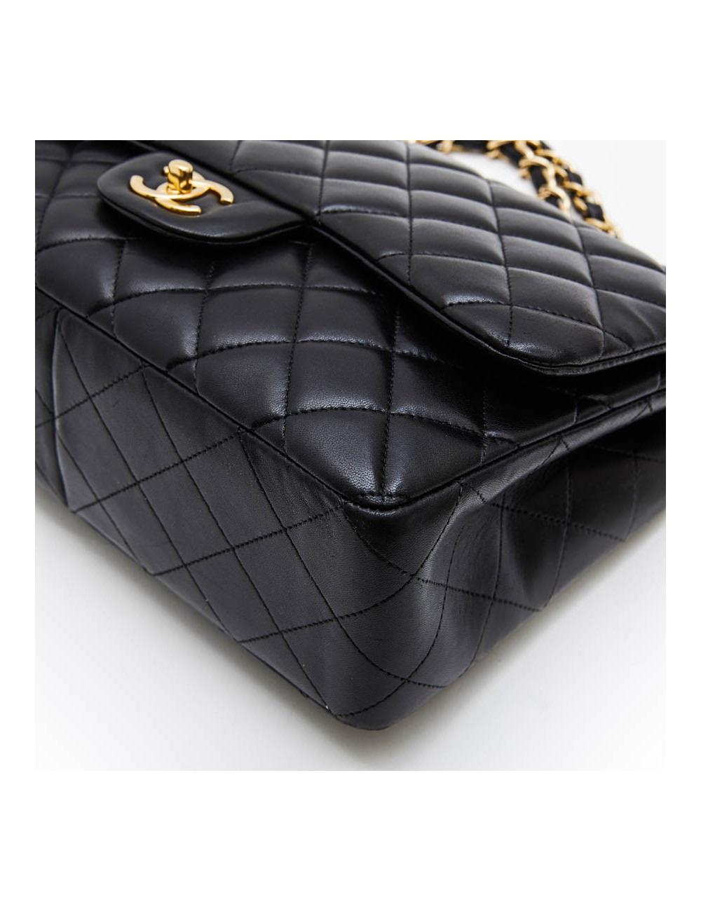 Sac Jumbo CHANEL cuir matelassé noir