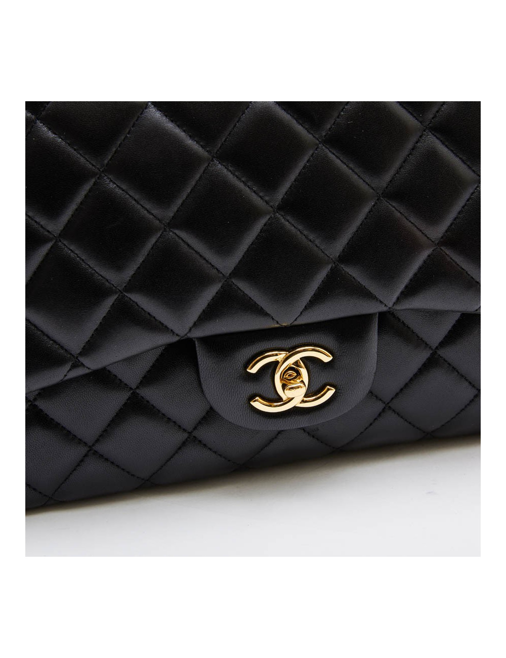 Sac Jumbo CHANEL cuir matelassé noir