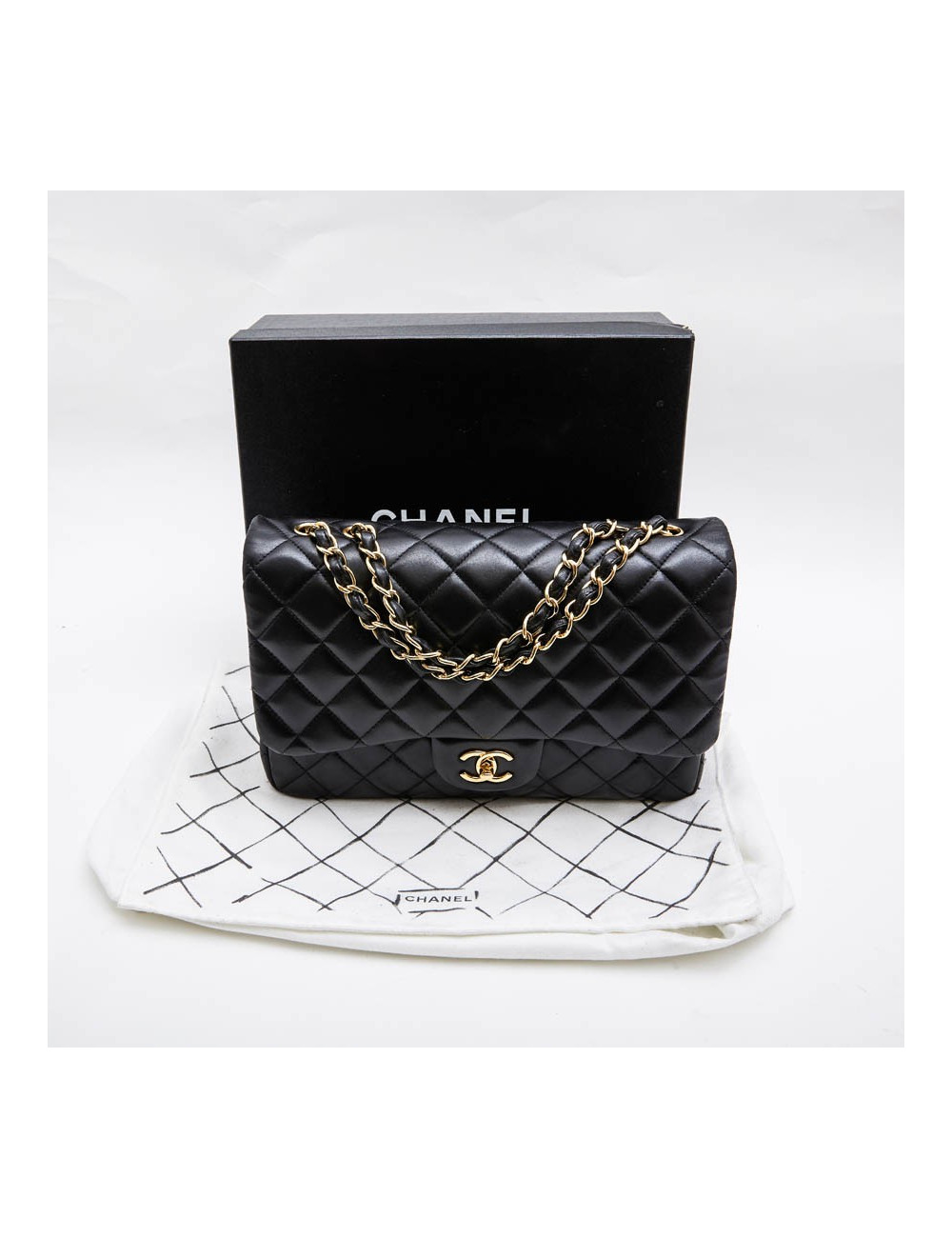 Sac Jumbo CHANEL cuir matelassé noir
