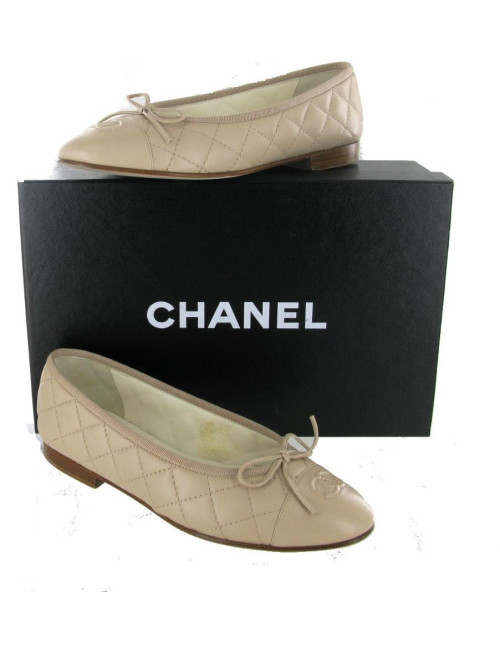 Ballerines T35.5 CHANEL matelassées  beige clair