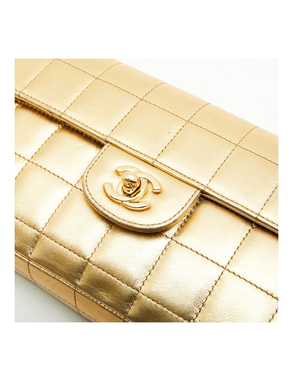 Sac Couture baguette CHANEL cuir matelassé or