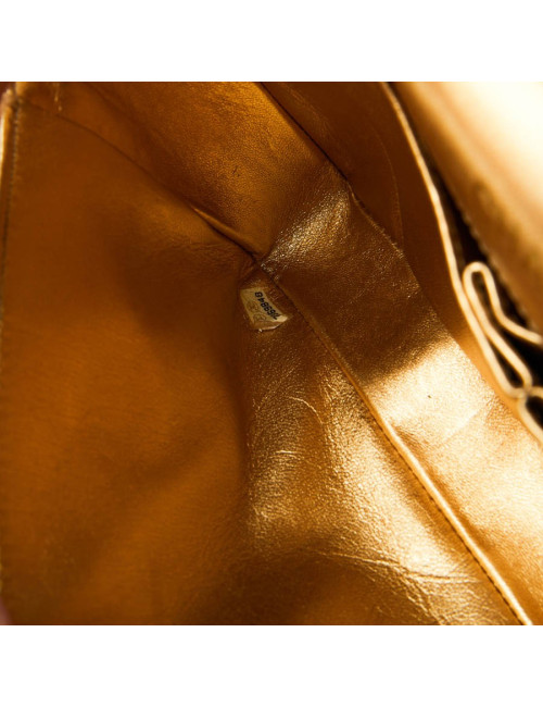 Sac baguette CHANEL cuir matelassé doré