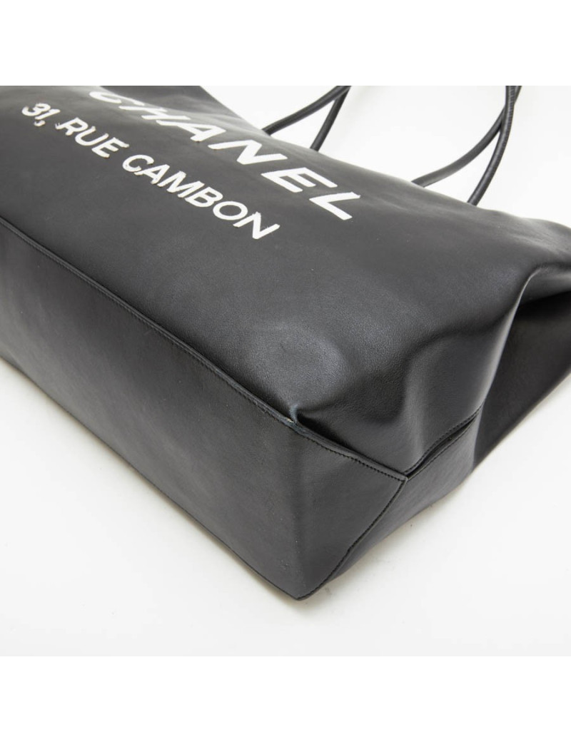 Sac CHANEL cuir lisse noir