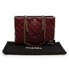 CHANEL tote bag in burgundy quilted leather
