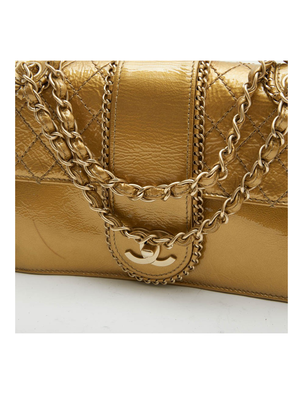 Sac CHANEL cuir verni vieilli doré 
