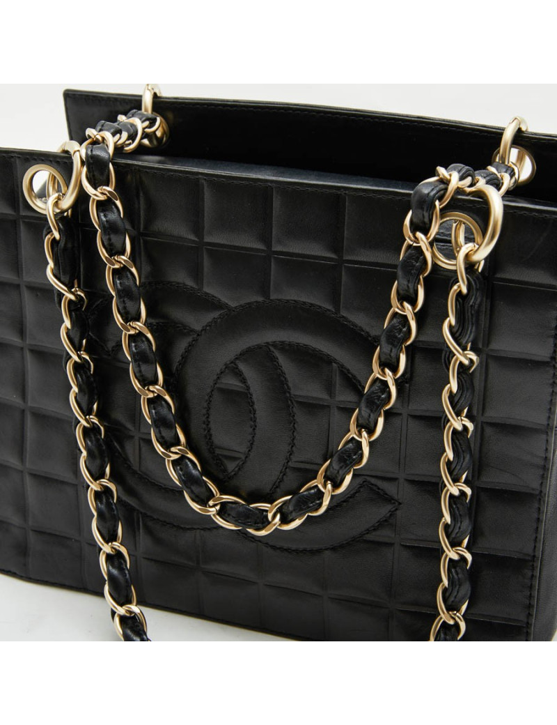 Sac cabas CHANEL cuir matelassé noir