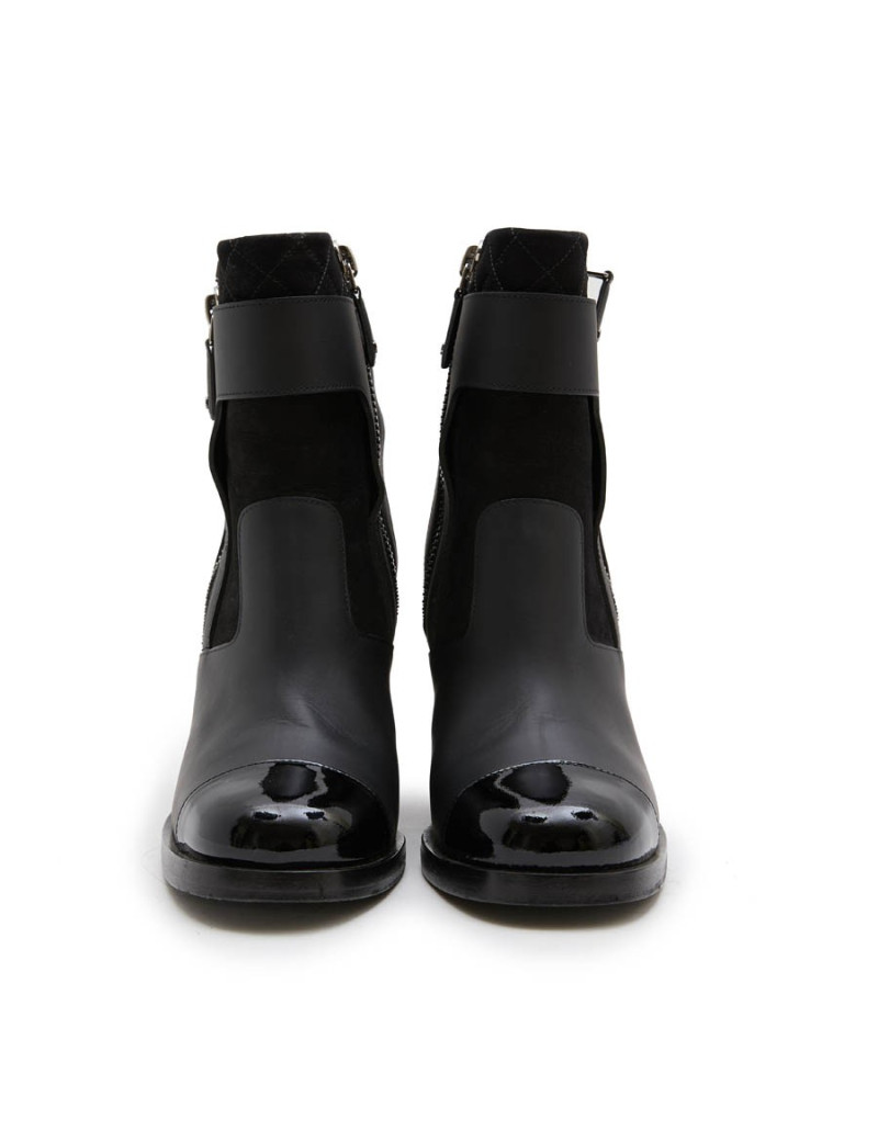 CHANEL ankle boots in black leather T38,5 