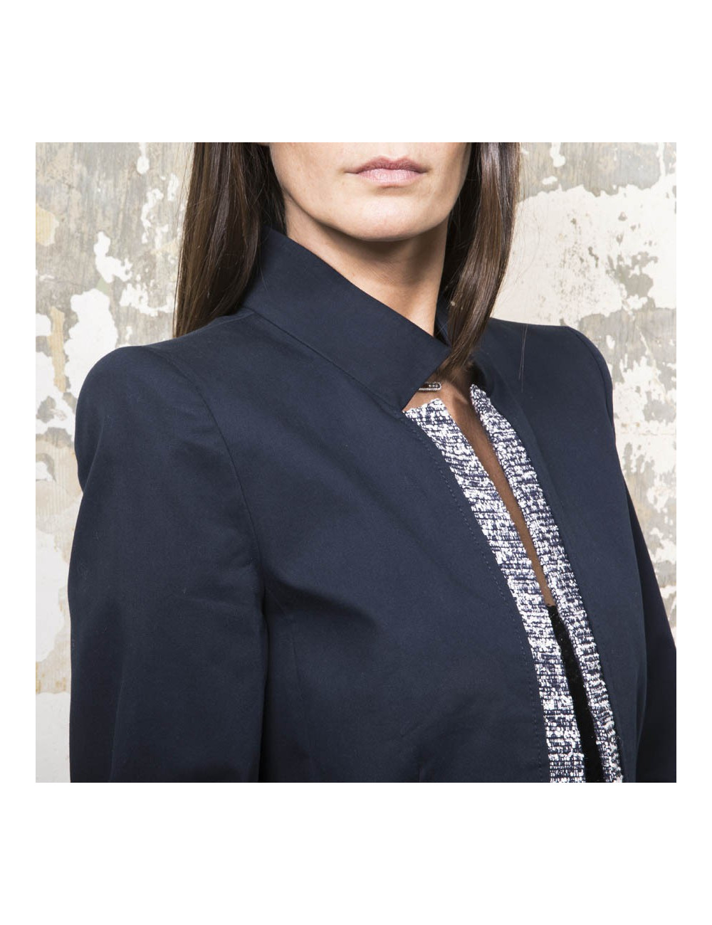 Veste KARL LAGERFELD bleu et bordé de tweed