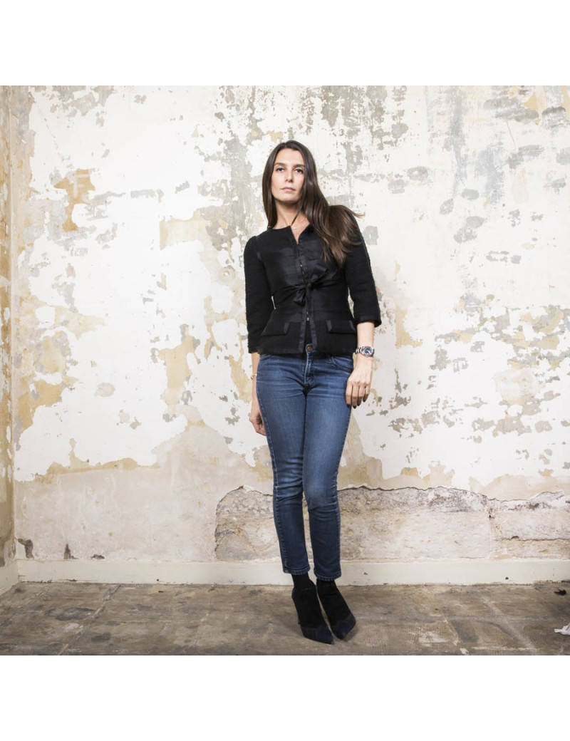 Veste T 34 CHANEL en tweed noir et rubans en soie