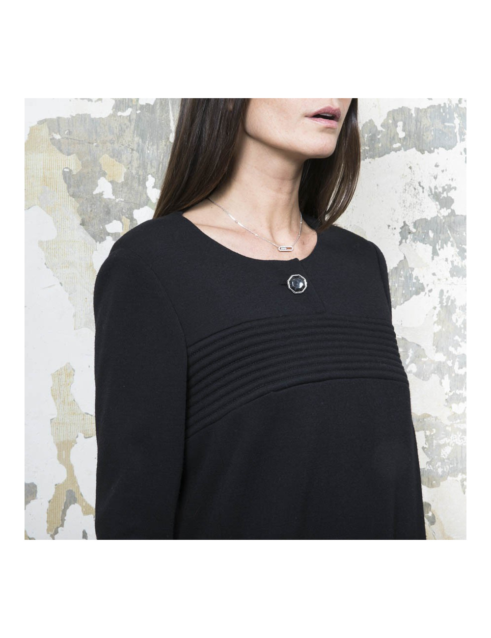 CHANEL T 38 in black wool jersey