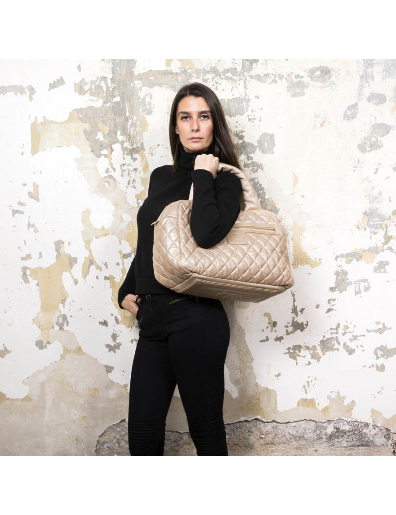 Sac Cocoon CHANEL cuir matelassé  or