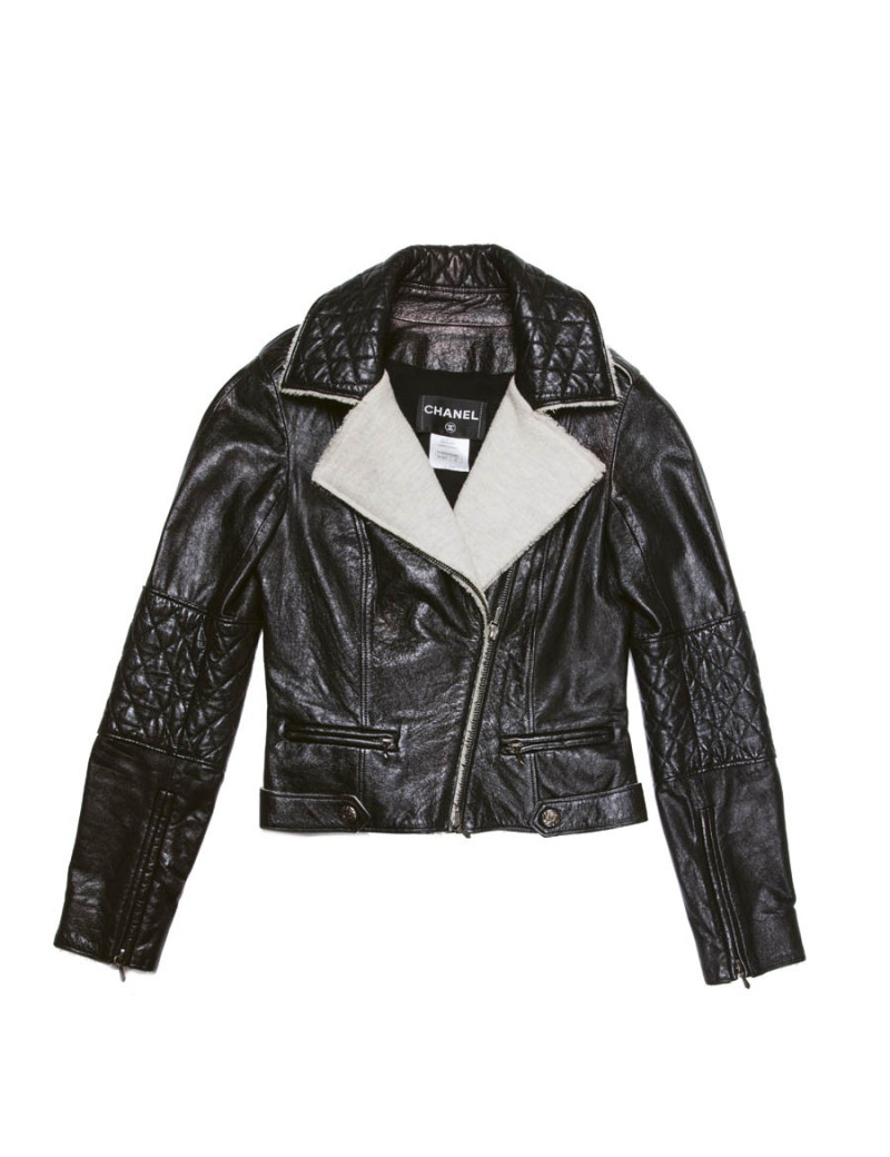 Perfecto  t 34 CHANEL cuir noir