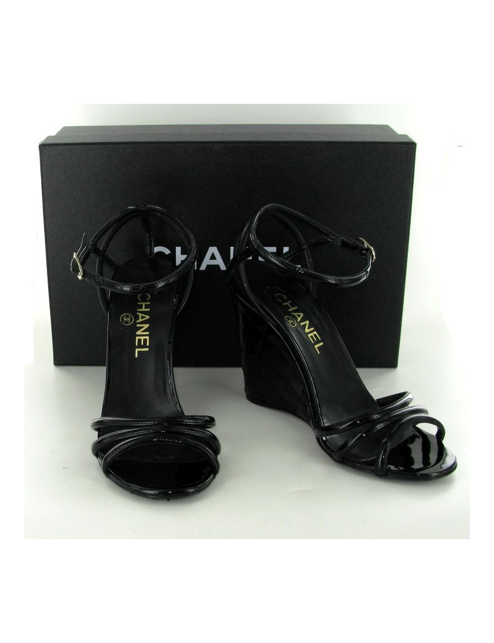 Sandales compensées T37 CHANEL en cuir vernis noir