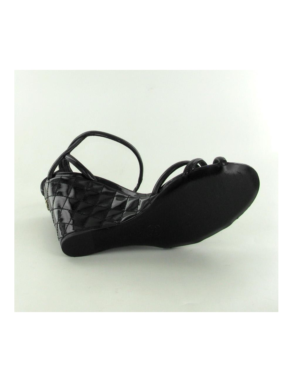 Sandales compensées T37 CHANEL en cuir vernis noir