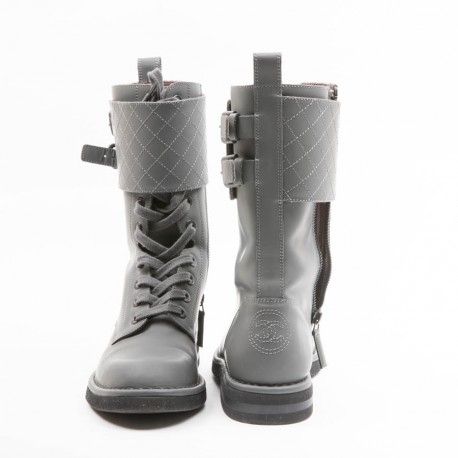Boots T 37 CHANEL cuir gris