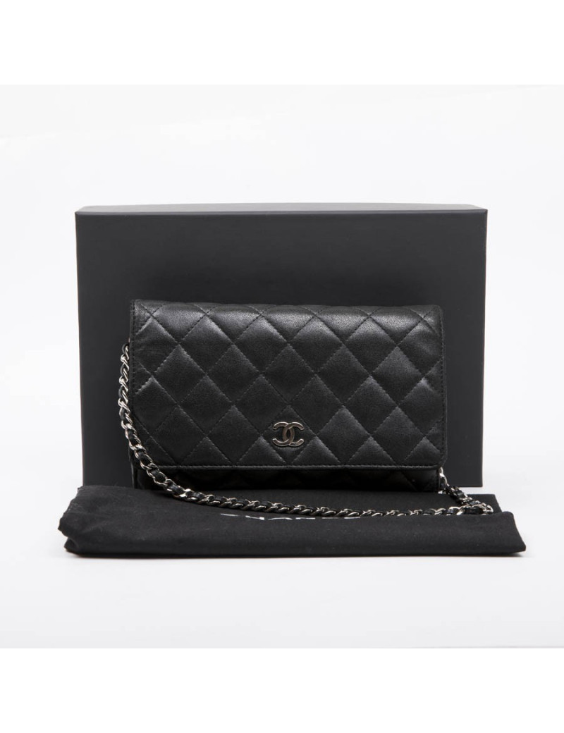 Sac Wallet CHANEL cuir matelassé noir