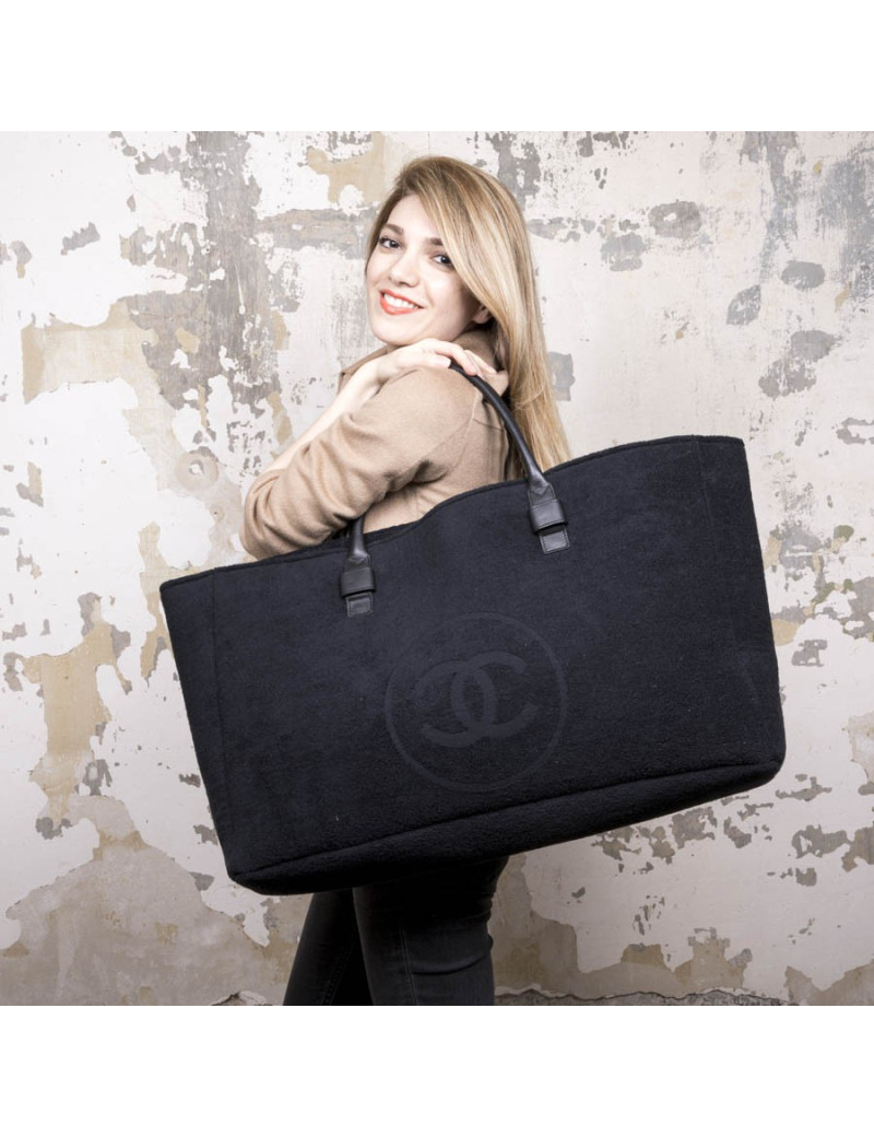 Sac de plage CHANEL GM en éponge "CC"