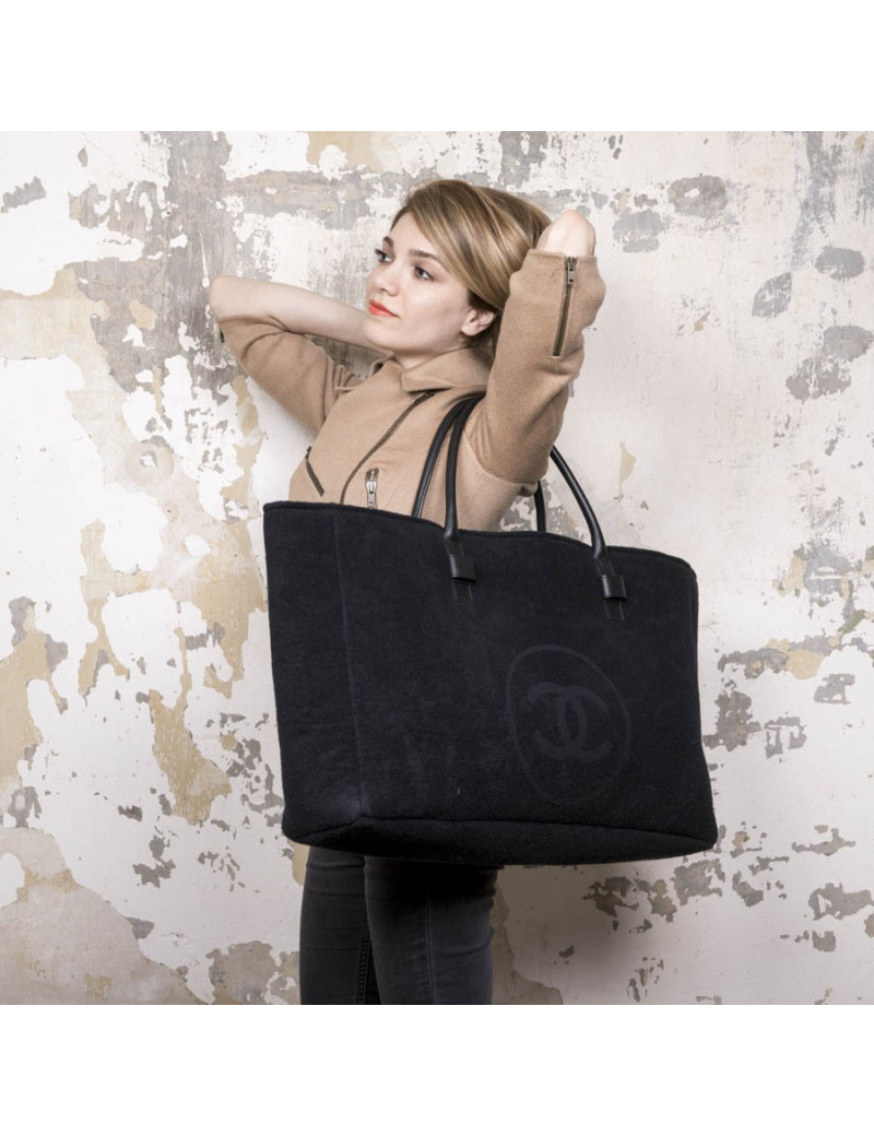 Sac de plage CHANEL GM en éponge "CC"