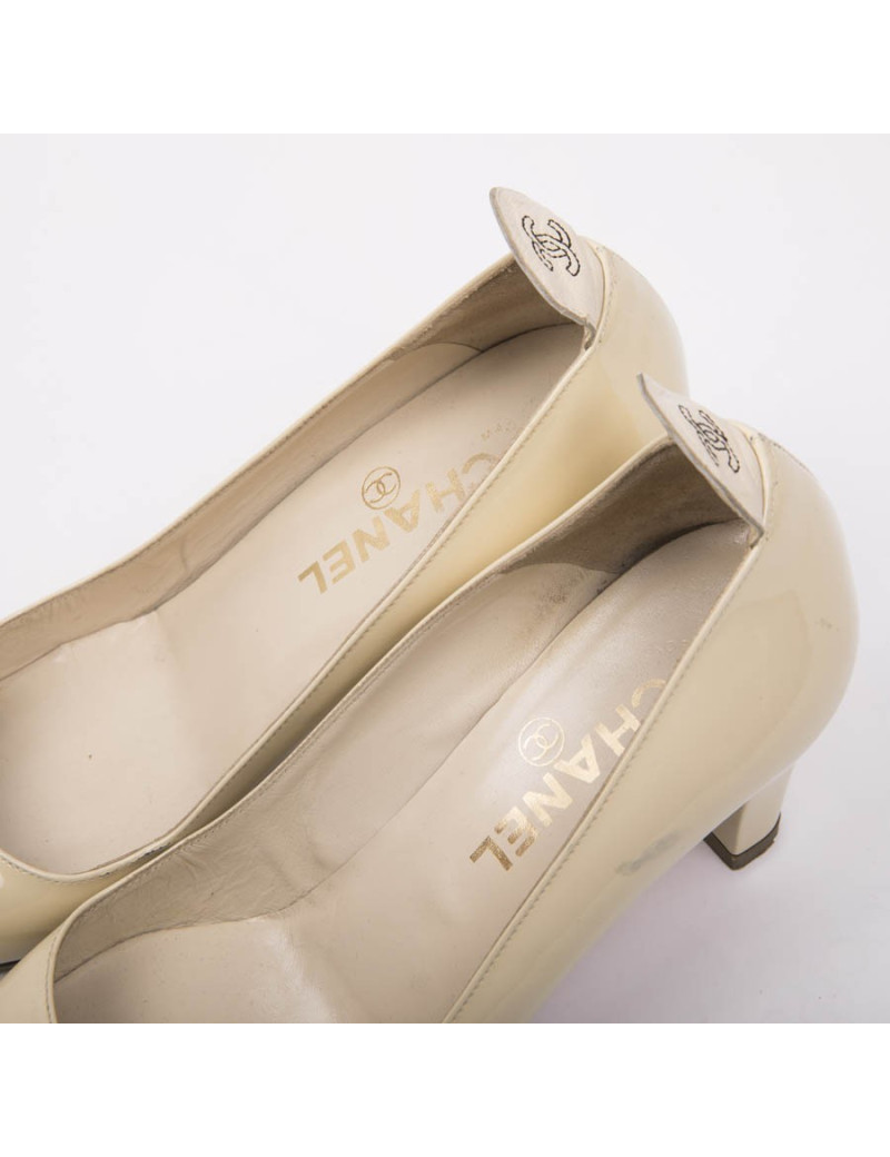 Escarpins CHANEL T 36.5 bicolores 