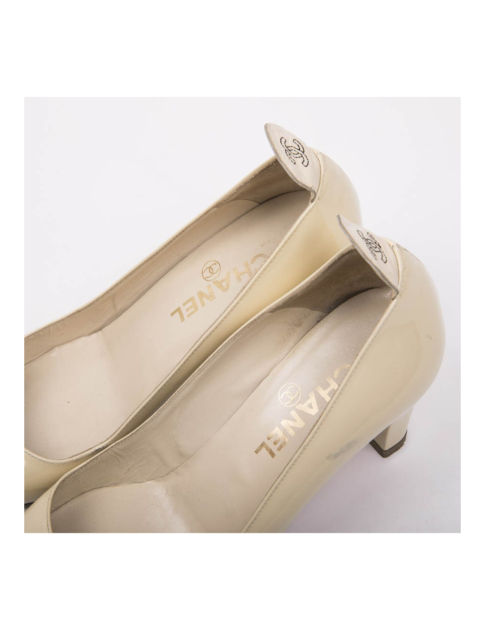 Escarpins CHANEL T 36.5 C bicolores 