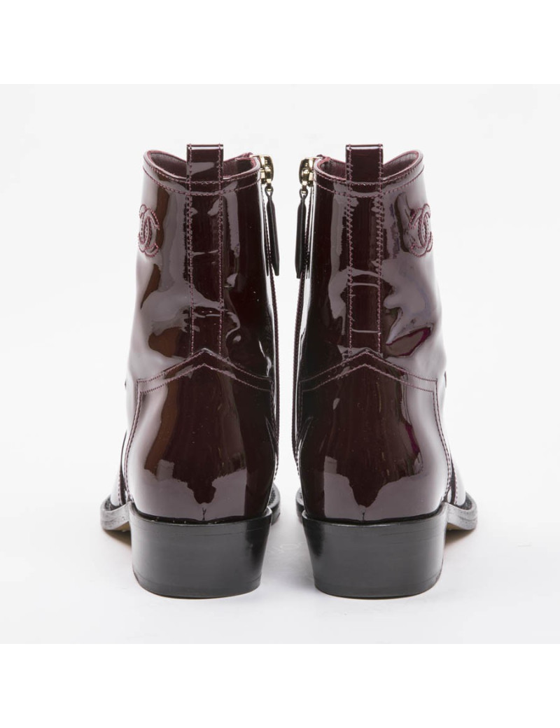 Boots T 37 CHANEL cuir verni lie de vin