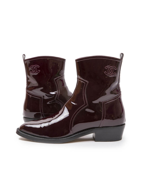 Boots T 37 CHANEL cuir verni bordeaux