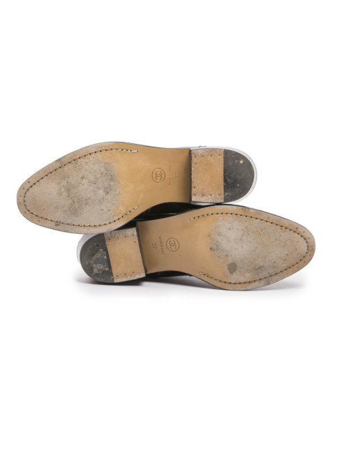 Boots T 37 CHANEL cuir verni bordeaux