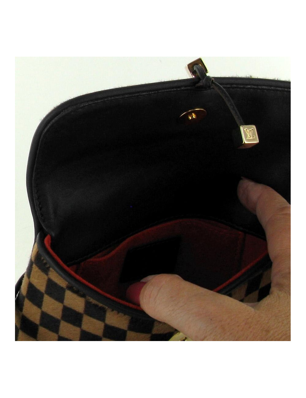 LOUIS VUITTON belt pouch in Damier coated foal leather