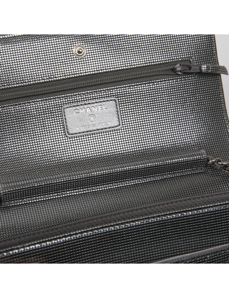 Sac Wallet CHANEL en cuir argent