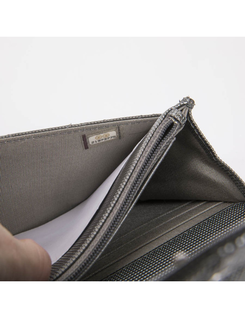 Sac Wallet CHANEL en cuir argent