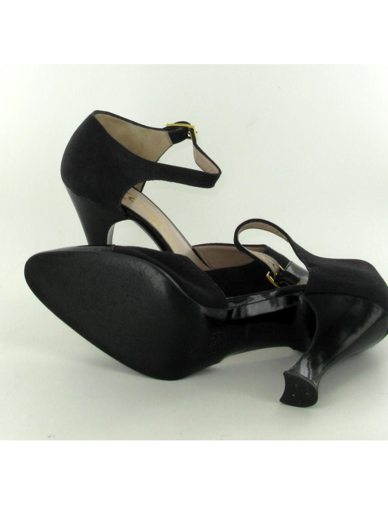 Escarpins T36 CHANEL en toile et vernis noir