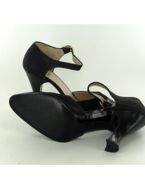 Escarpins T36 CHANEL en toile et vernis noir