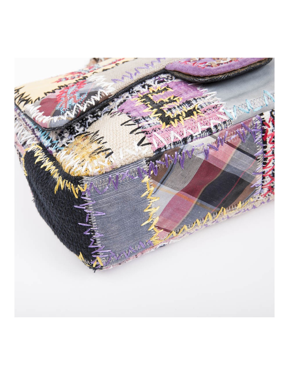 CHANEL Jumbo flap bag in patchwork fabric