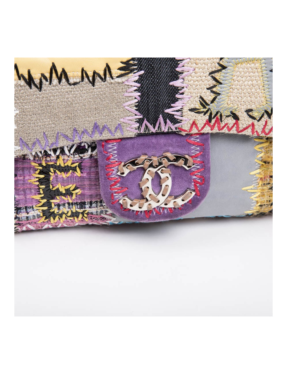 CHANEL Jumbo flap bag in patchwork fabric