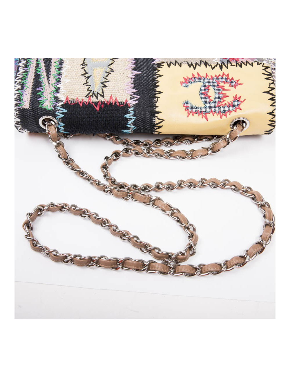CHANEL Jumbo flap bag in patchwork fabric