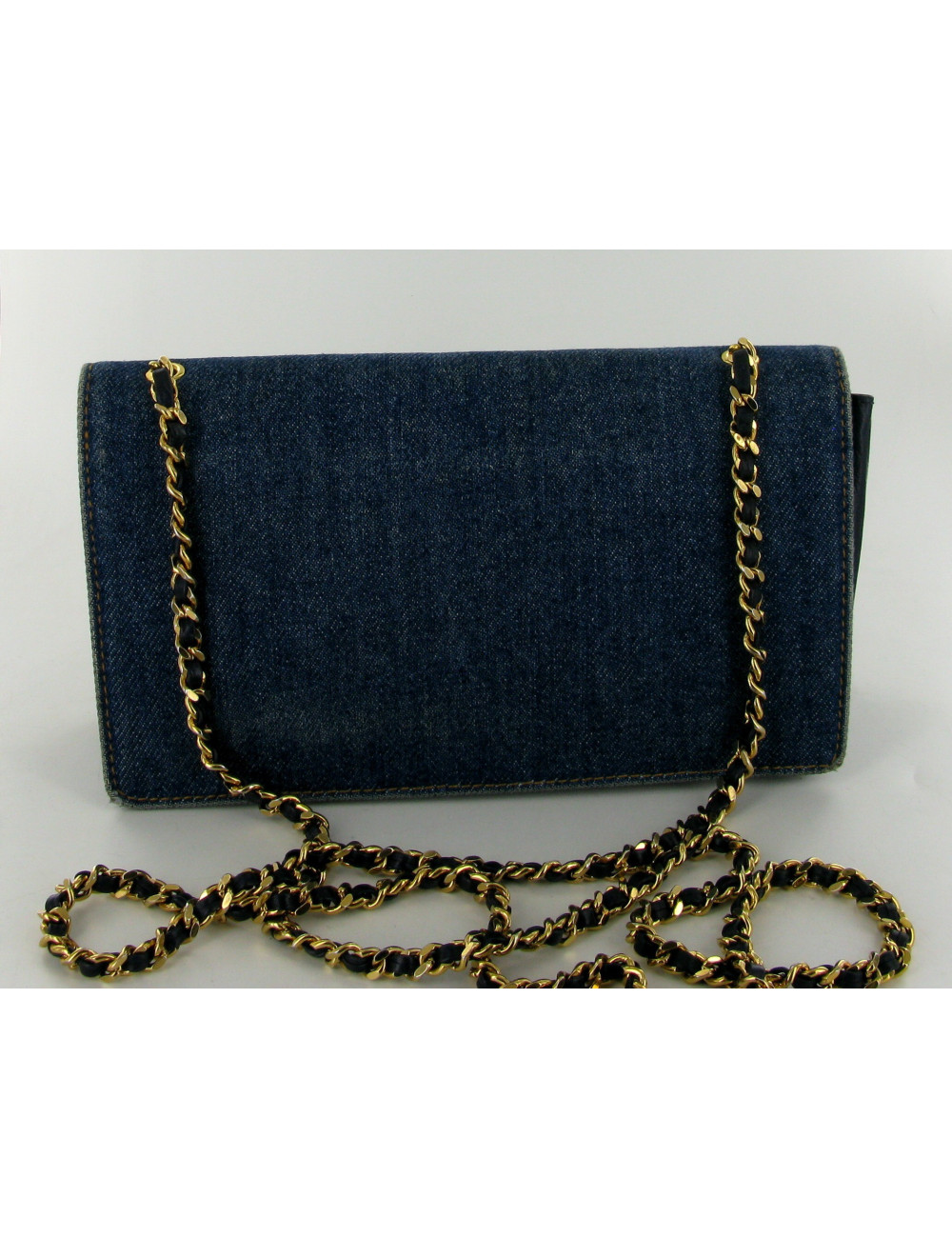 Petit sac CHANEL en jean délavé