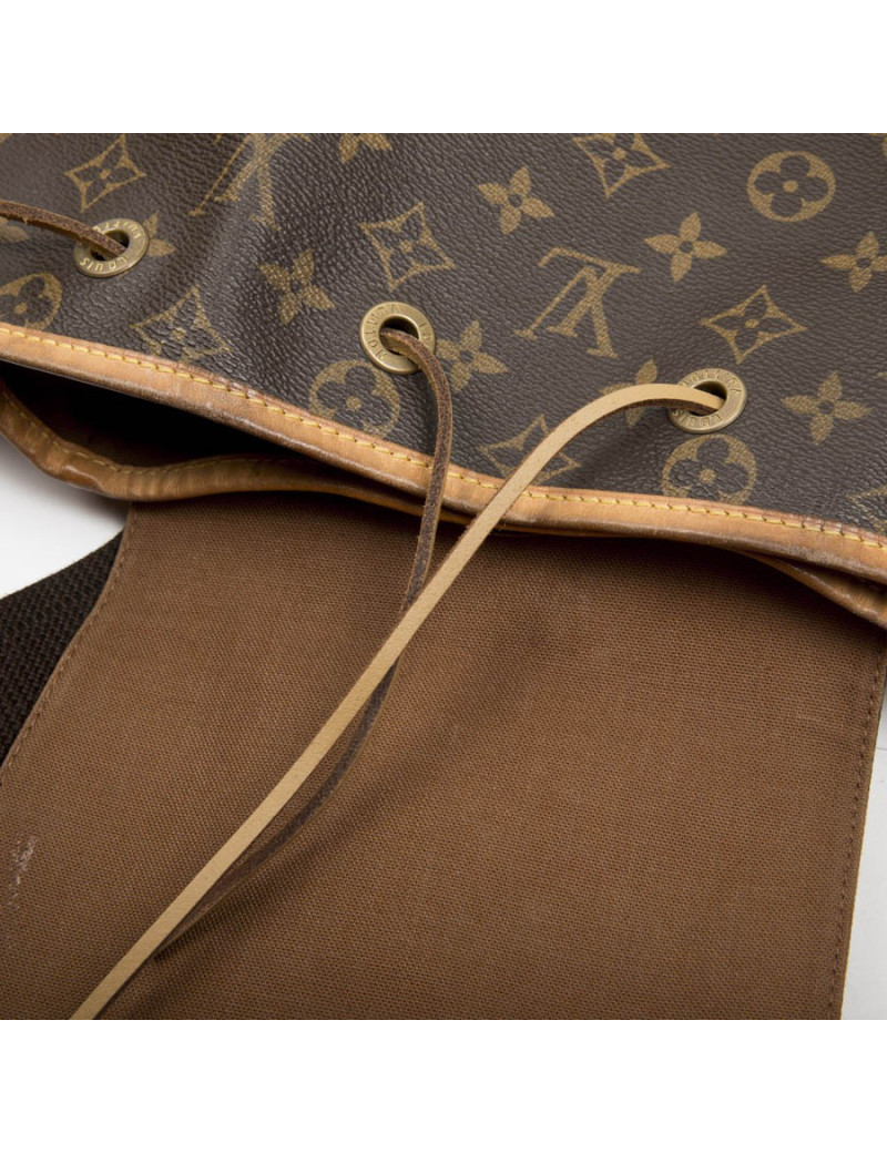 Sac à dos "bagpack" LOUIS VUITTON toile enduite monogram