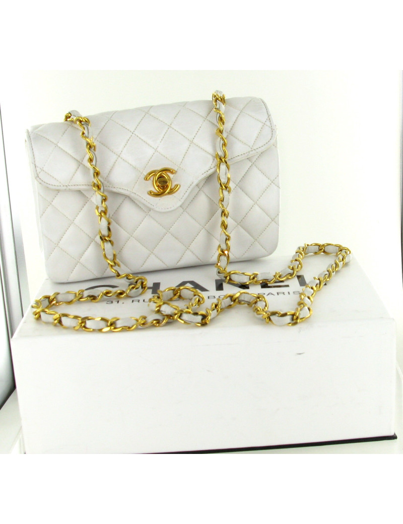 Petit sac CHANEL "Mademoiselle" cuir matelassé blanc