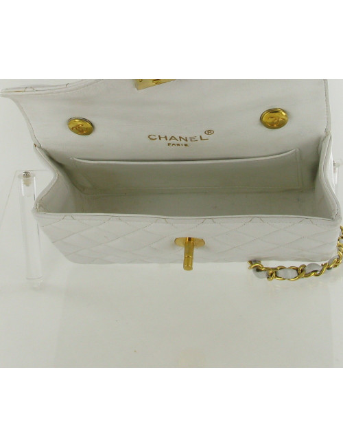 Petit sac CHANEL "Mademoiselle" cuir matelassé blanc