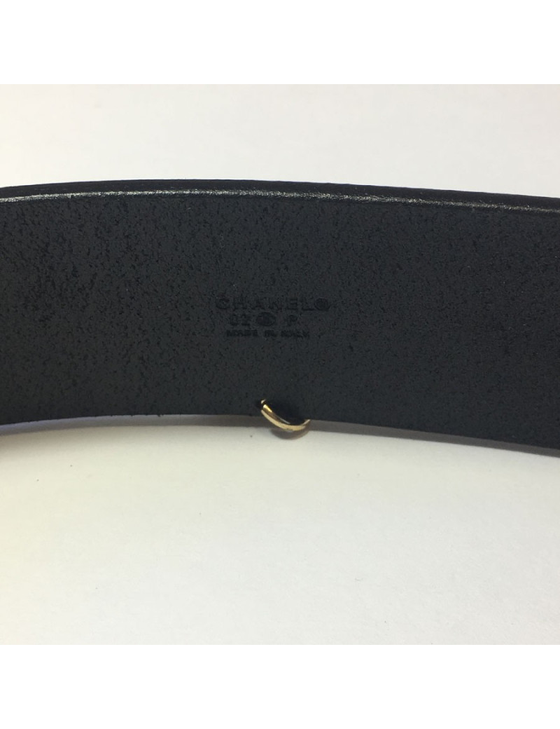 Ceinture CHANEL en cuir marron et perles blanches