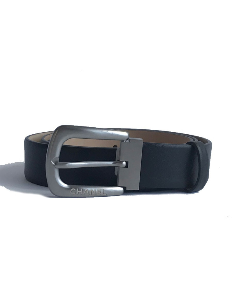 Ceinture CHANEL T 95  en cuir lisse noir