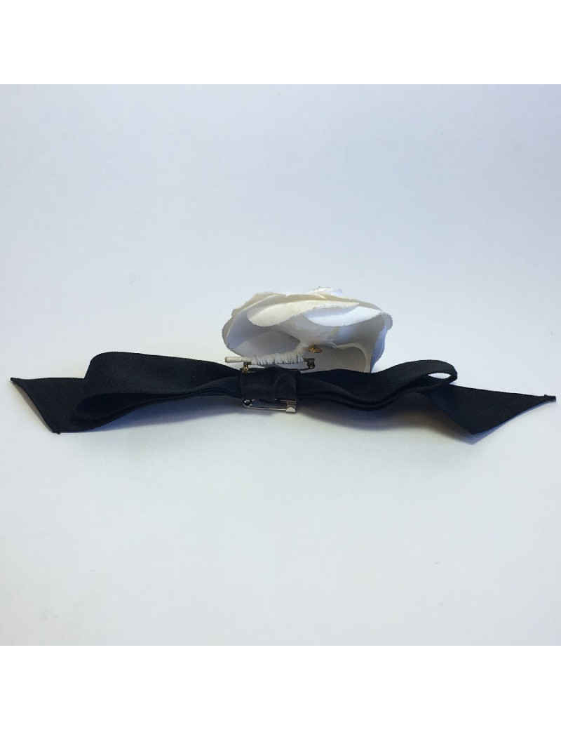 CHANEL camellia knot brooch in black and white fabric