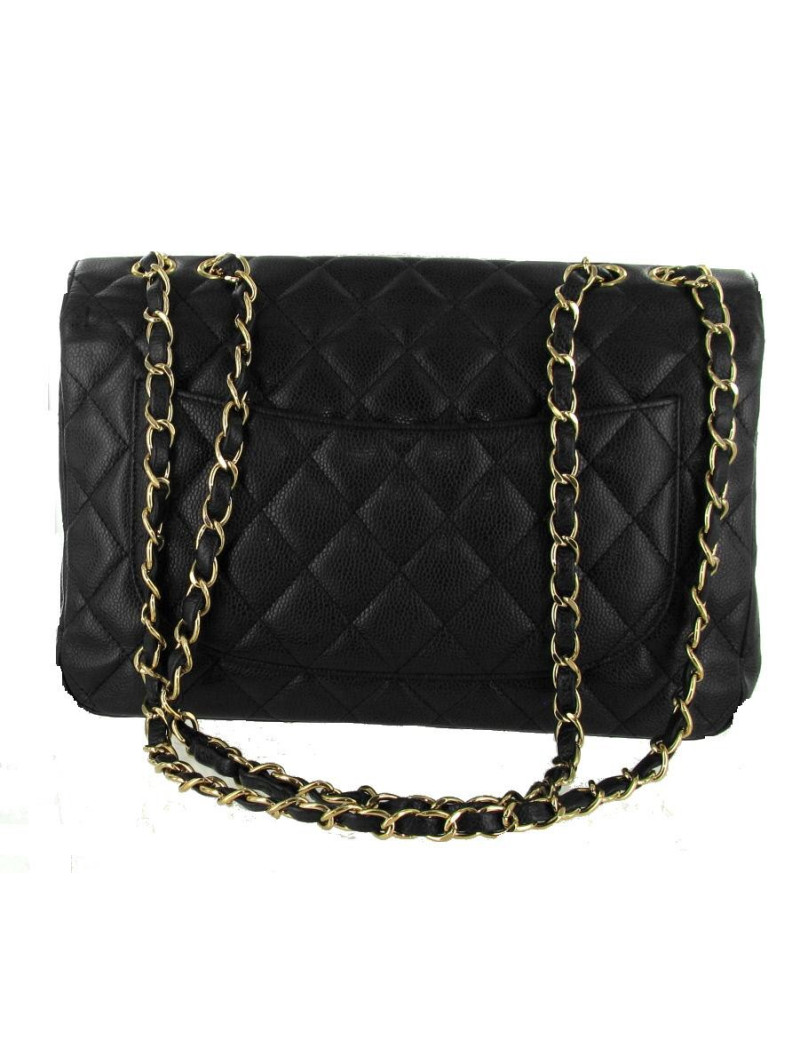 Jumbo "Mademoiselle" CHANEL en cuir caviar 