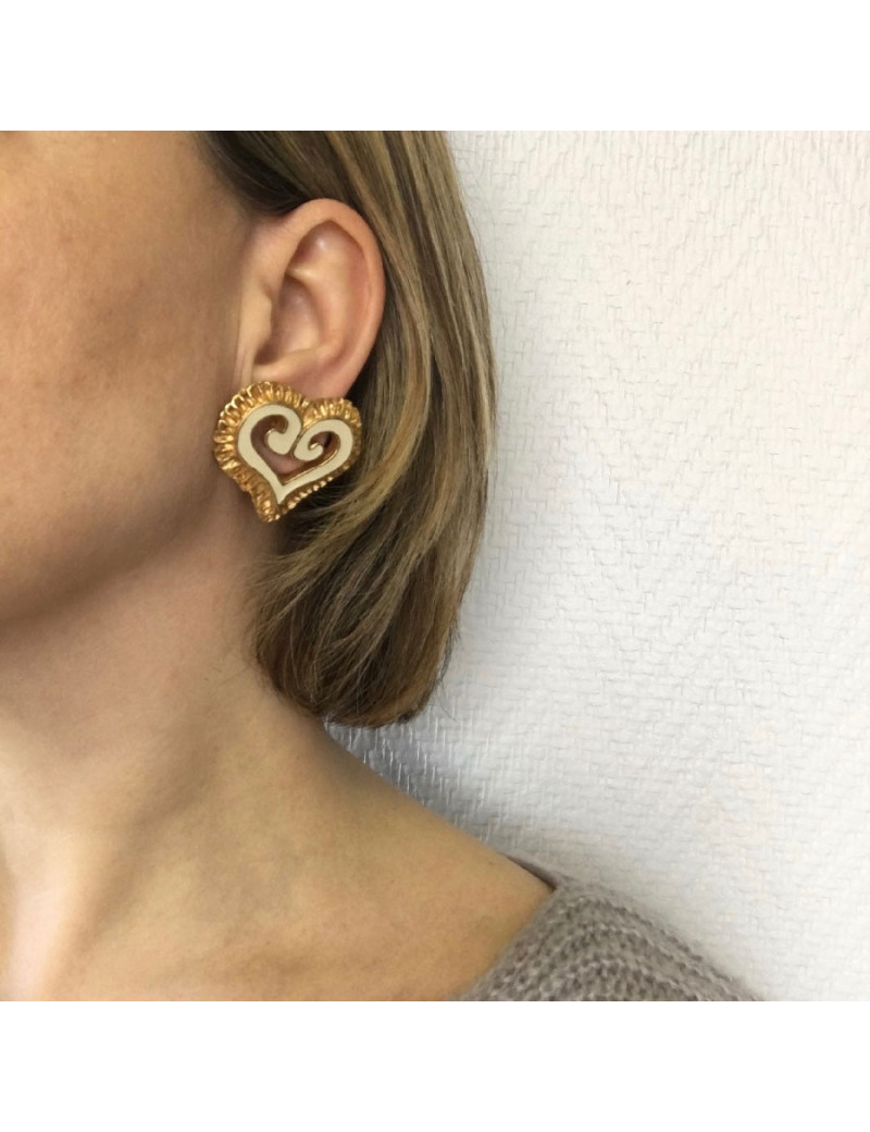 Boucles d'oreille clips CHRISTIAN LACROIX coeur vintage en métal doré