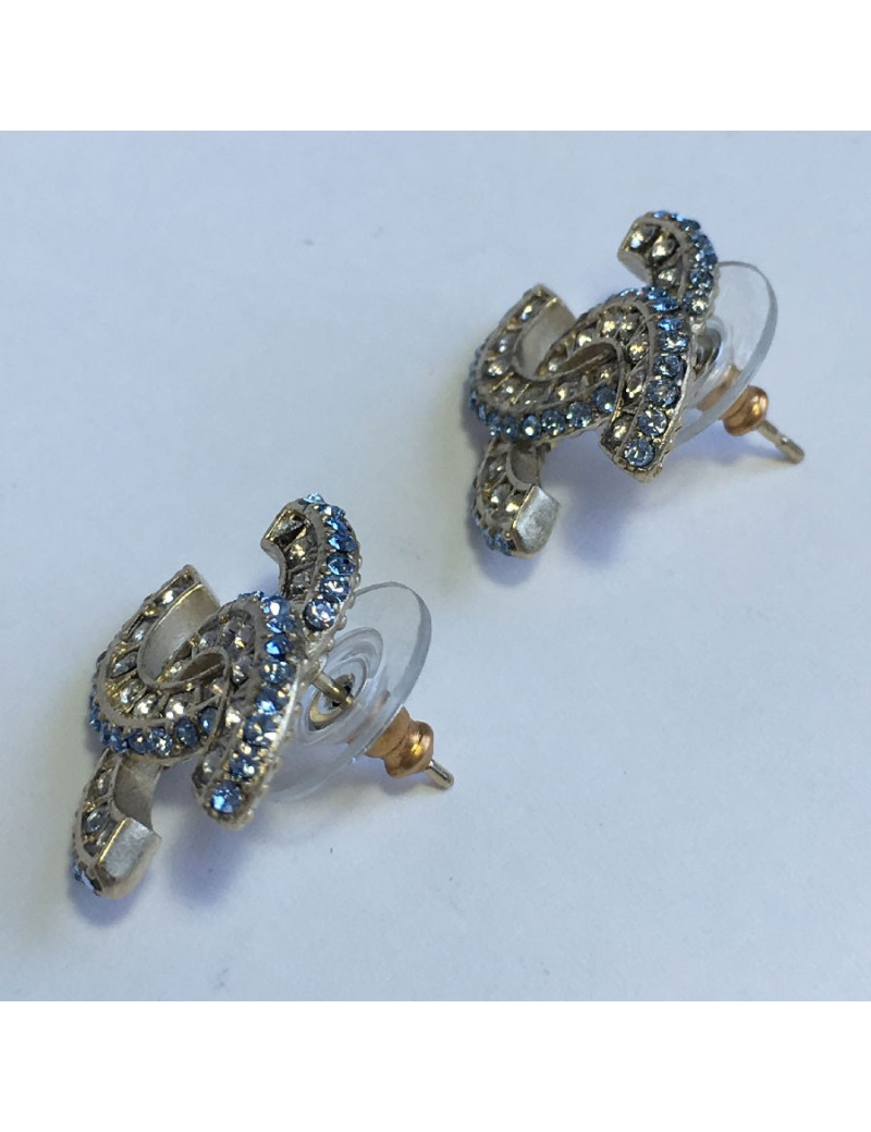 CHANEL CC stud earrings in matte pale gold metal and Rhinestones